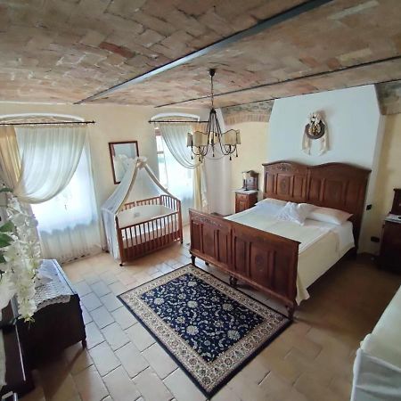Ca Reginella B&B Diano d'Alba Bagian luar foto