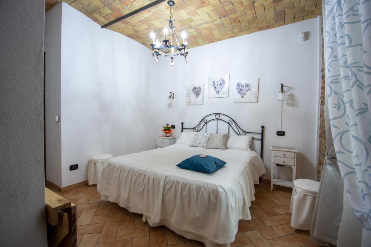 Ca Reginella B&B Diano d'Alba Bagian luar foto