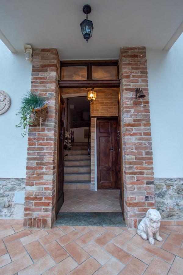 Ca Reginella B&B Diano d'Alba Bagian luar foto