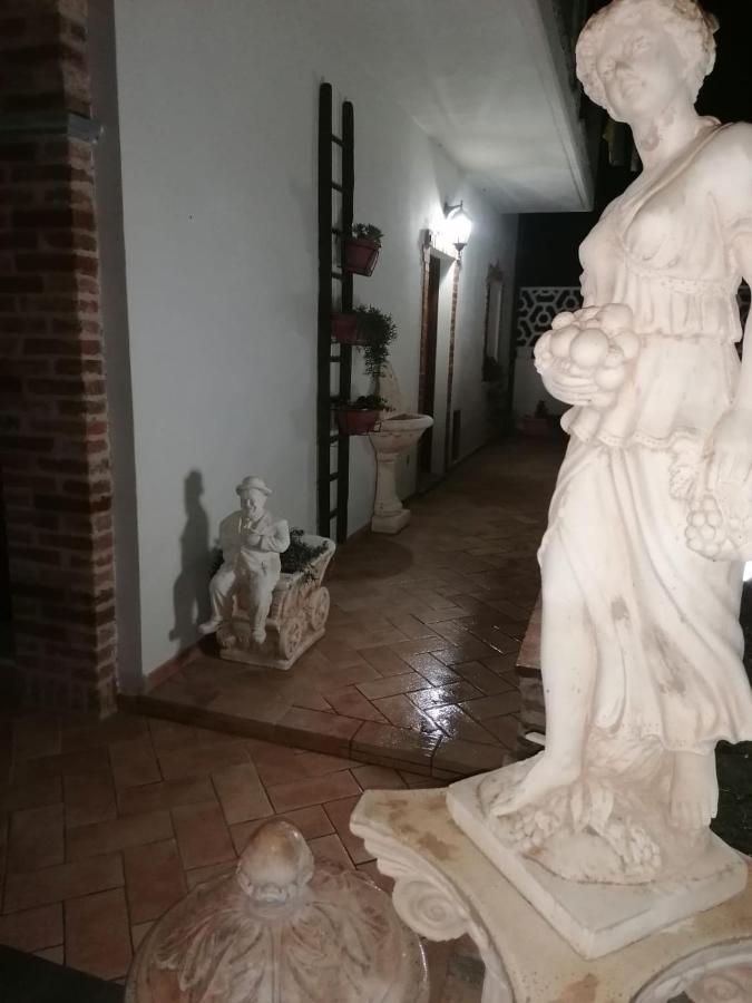 Ca Reginella B&B Diano d'Alba Bagian luar foto