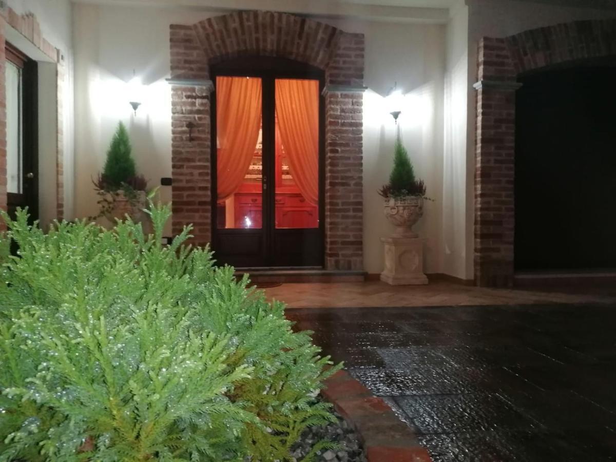 Ca Reginella B&B Diano d'Alba Bagian luar foto