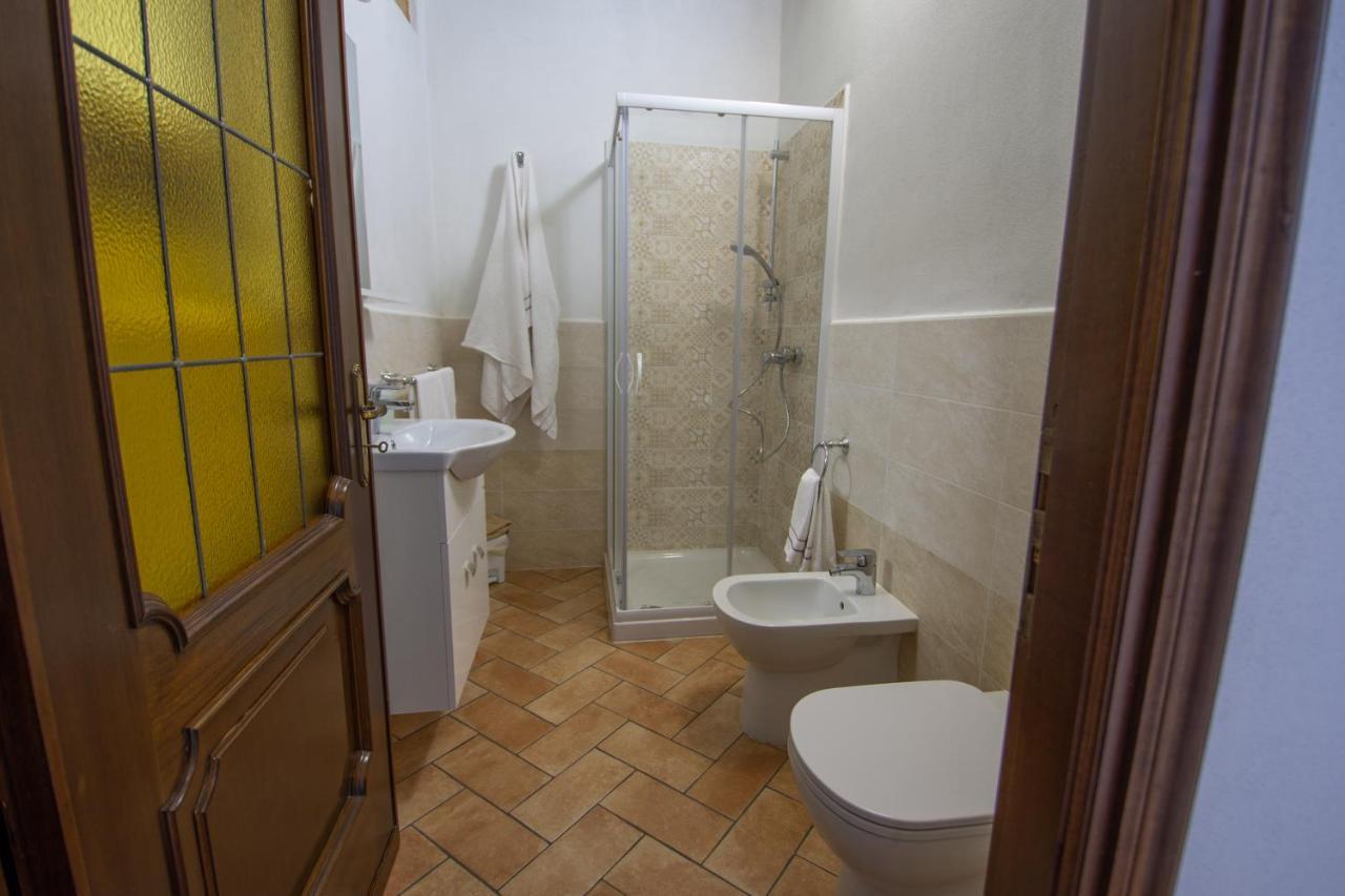 Ca Reginella B&B Diano d'Alba Bagian luar foto